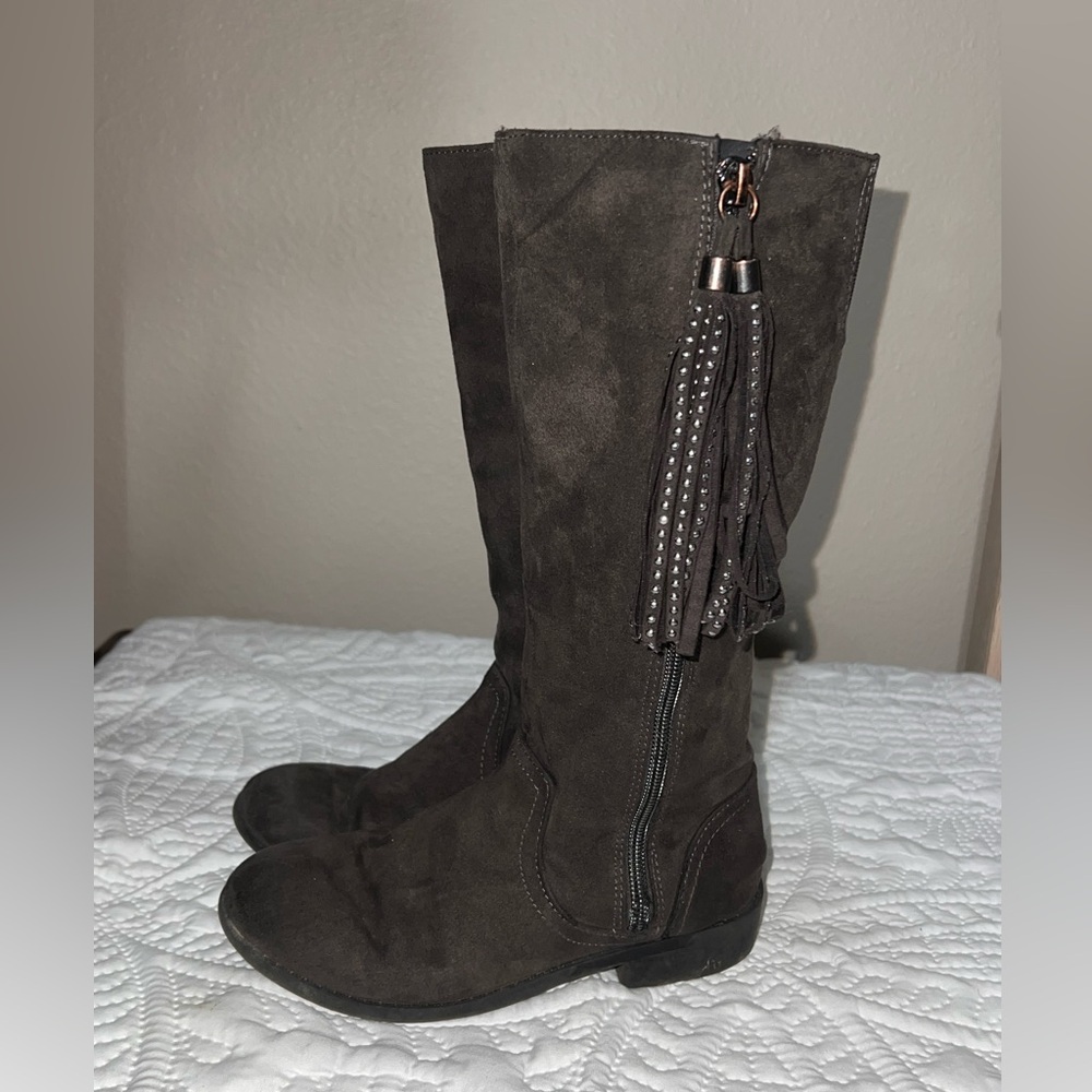 Girl’s Charcoal Gray Suede Boots with Metal Studded Fringe